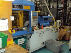 van dorn used plastic molding machine