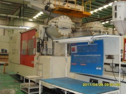 used LG plastic injection machines
