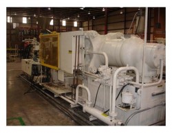 390 Ton Mitsubishi Plastic Molding Machine