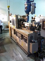 44 ton Nissei plastic molding machine