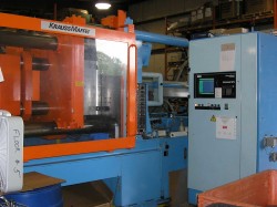 used krauss maffei plastic molding machine