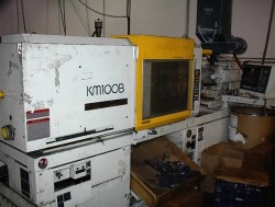 plastic injection molding machine 110 ton