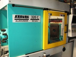 used arburg plastic molding machine
