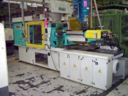 used arburg plastic molding machine