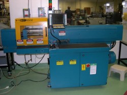 used boy plastic molding machine