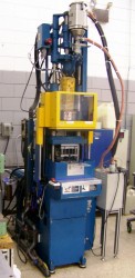 used boy vertical plastic molding machine