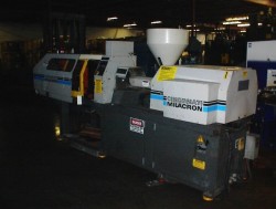 Used Cinci Plastic Molding Machine Used Cinci Plastic Molding Machine