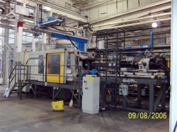 Used Cinci Plastic Molding Machine