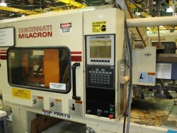 used cinci plastic injection machine