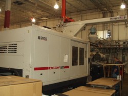 used cinci 1100 ton plastic molding machine