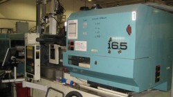 niigata electric used plastic molding machine