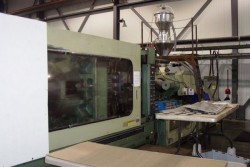 Van Dorn Injection Molding Machine