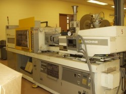 plastic injection machine used toshiba