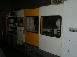 used Toshiba injection machine