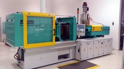 used Arburg 165 ton injection molder