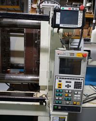 Used 286 ton Sumitomo injection molder for sale from 1996