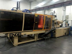 500 ton Engel plastic molder