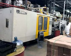720 ton Toshiba plastic molder from 1999