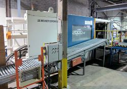 2009 1000 ton Used Ube plastic molding machine for sale