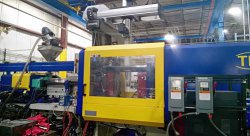 Used Arburg plastic molder 275 ton